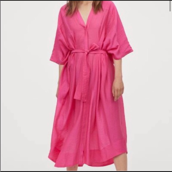 H&M lyocell-blend kaftan dress in cerise - Picture 2 of 13